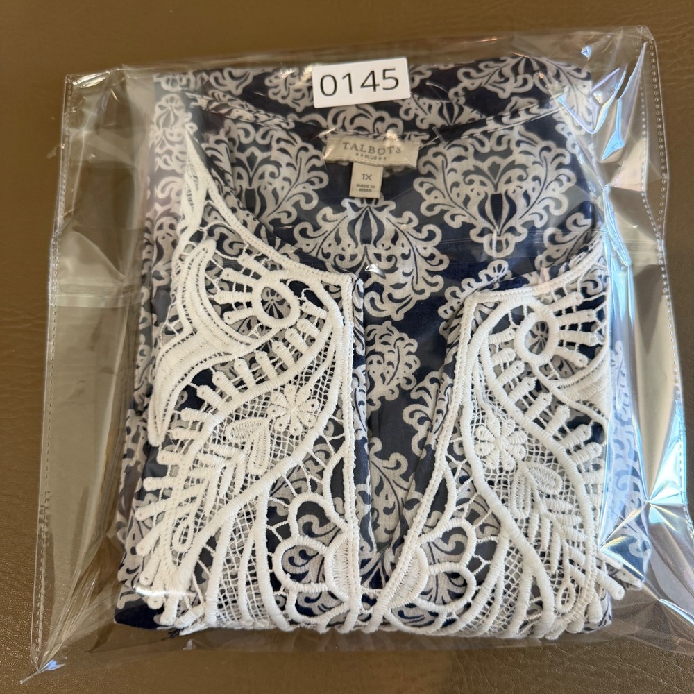 Talbots Plus 1X Navy Blue Damask Cotton Tunic Coastal Boho Crochet Lace Trim Top - Picture 11 of 12